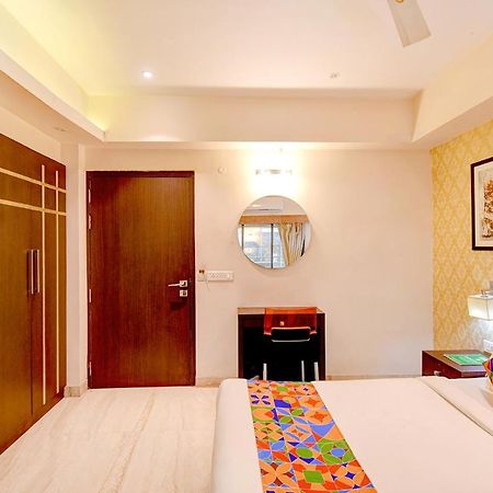 Hotel Radiant Kalkuta Zewnętrze zdjęcie