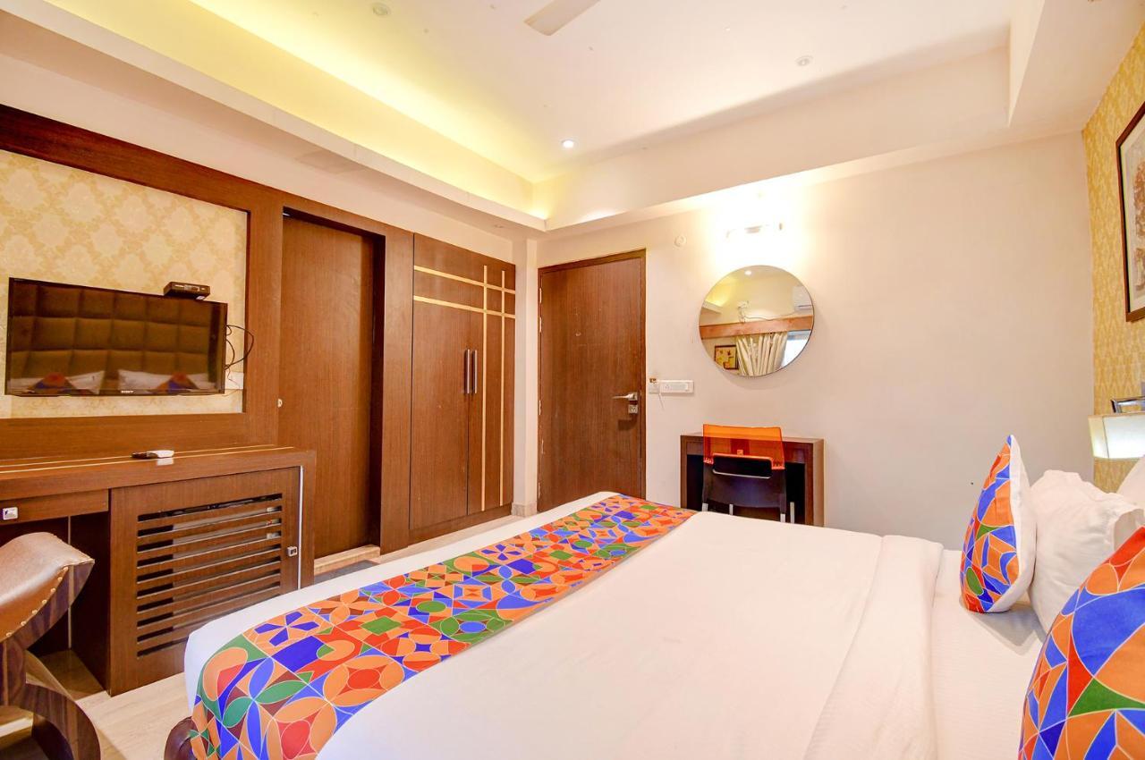 Hotel Radiant Kalkuta Zewnętrze zdjęcie