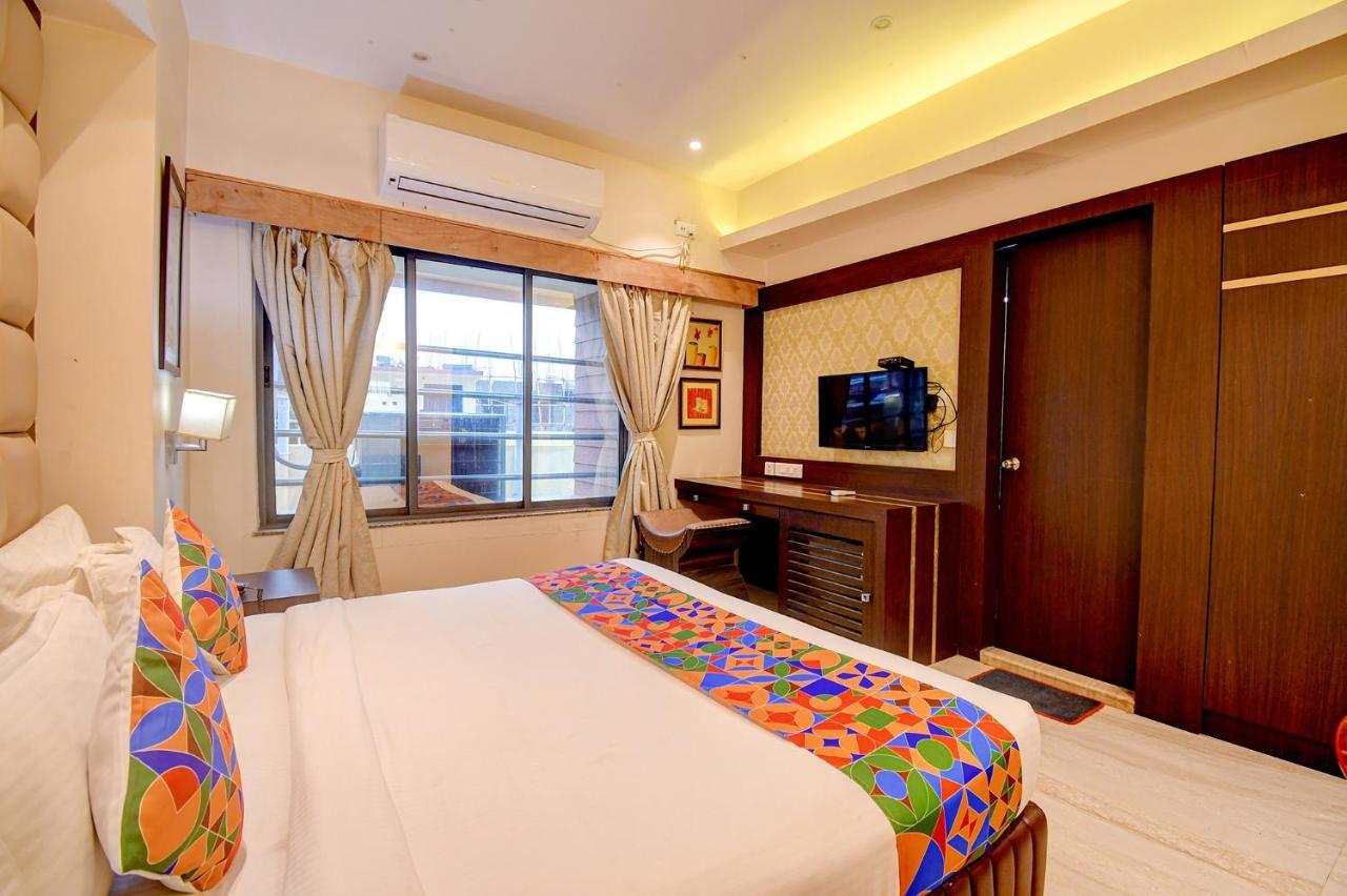 Hotel Radiant Kalkuta Zewnętrze zdjęcie