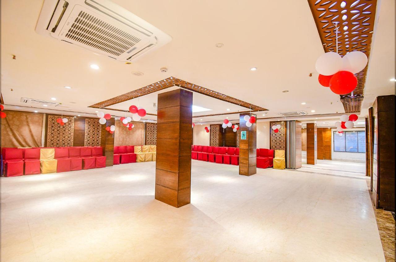 Hotel Radiant Kalkuta Zewnętrze zdjęcie
