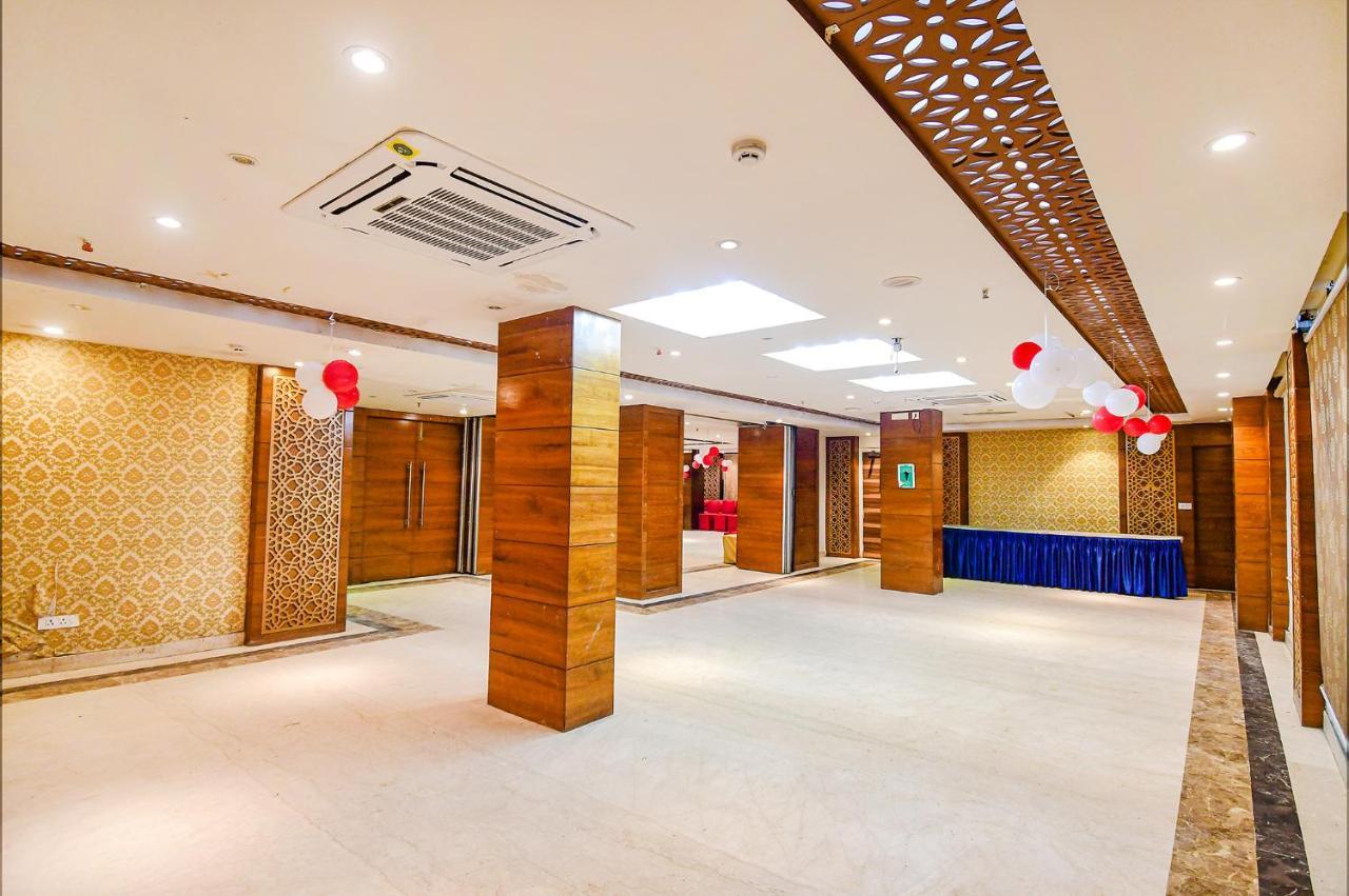 Hotel Radiant Kalkuta Zewnętrze zdjęcie
